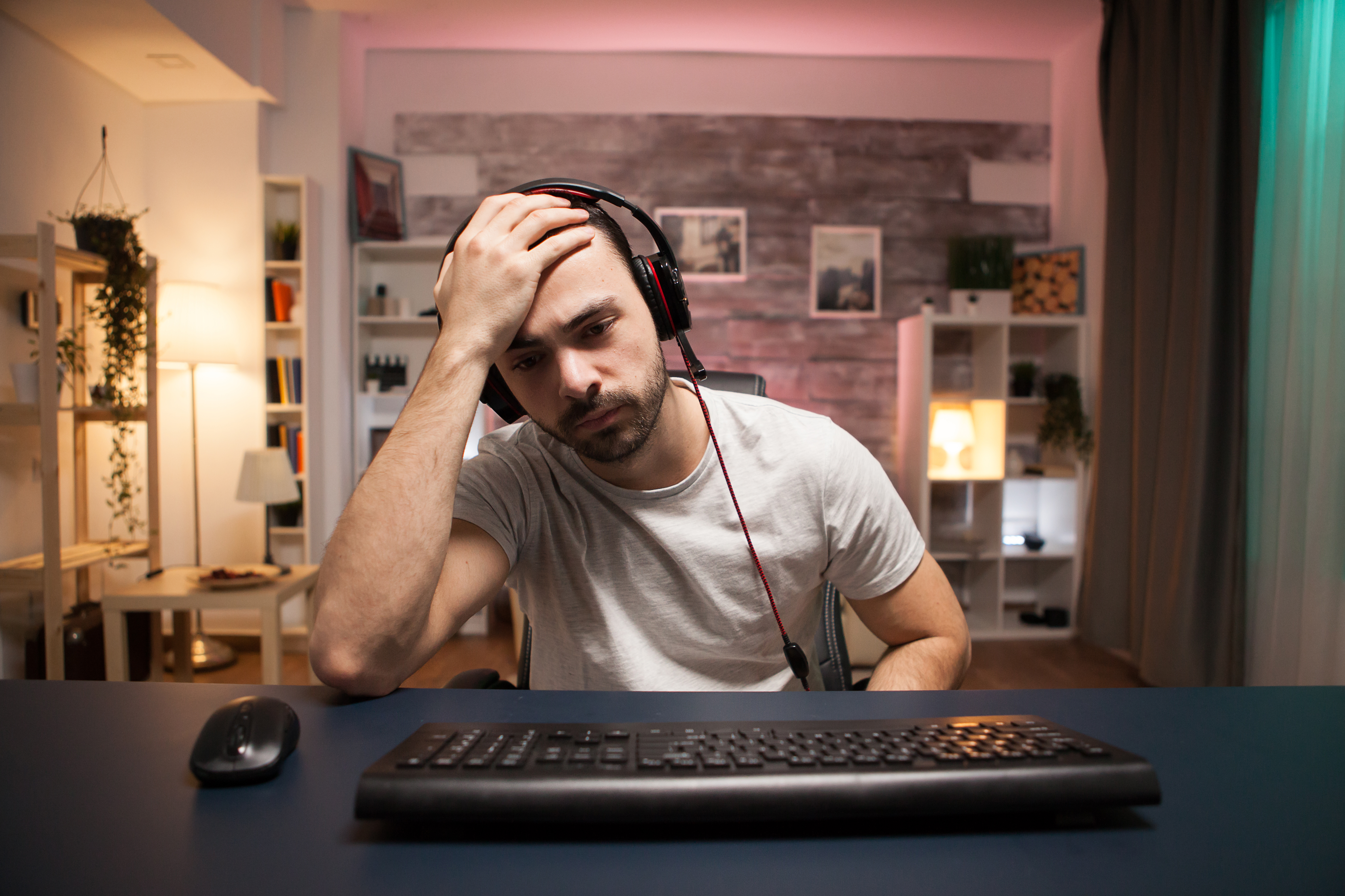 Why does entertainment destroy your study?